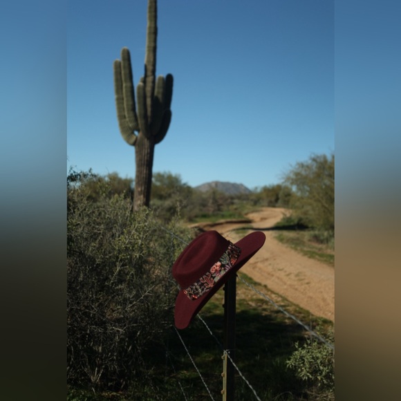 Burgundy Wool Cowboy Hat – Western Felt Hat with Embroidered Cactus Band - Picture 4 of 5
